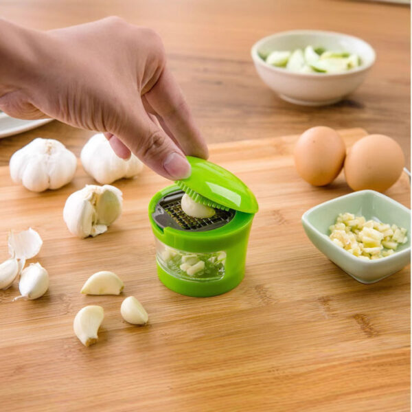 1pc Premium Stainless Steel Multifunctional Garlic Press, Manual Mincer Essential Kitchen Gadget For Home And Restaurant Use - Image 4